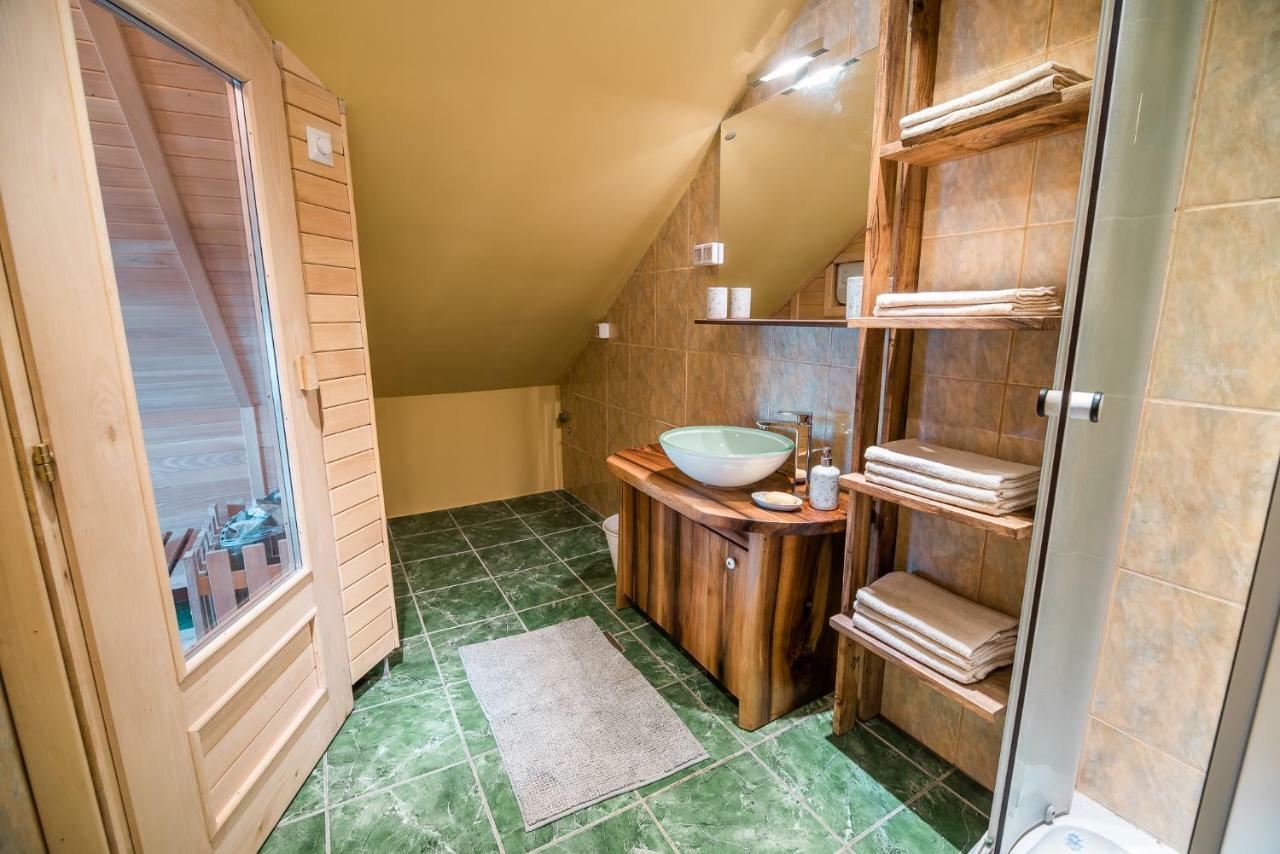 Apartment With Sauna Pr' Geci Dobova Eksteriør billede