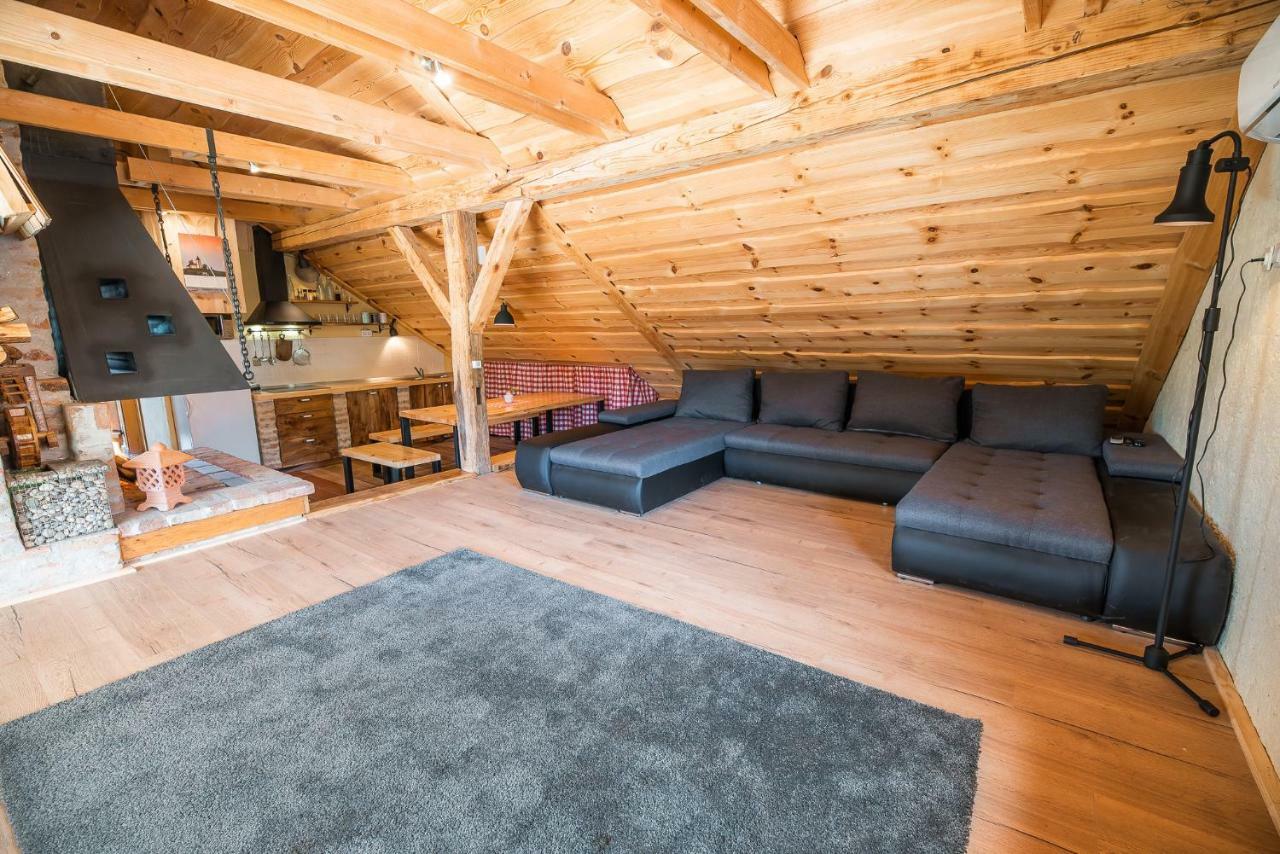 Apartment With Sauna Pr' Geci Dobova Eksteriør billede