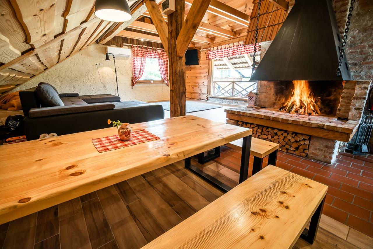 Apartment With Sauna Pr' Geci Dobova Eksteriør billede