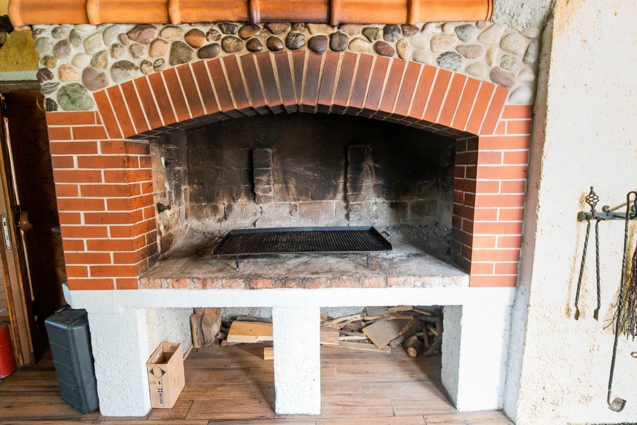 Apartment With Sauna Pr' Geci Dobova Eksteriør billede